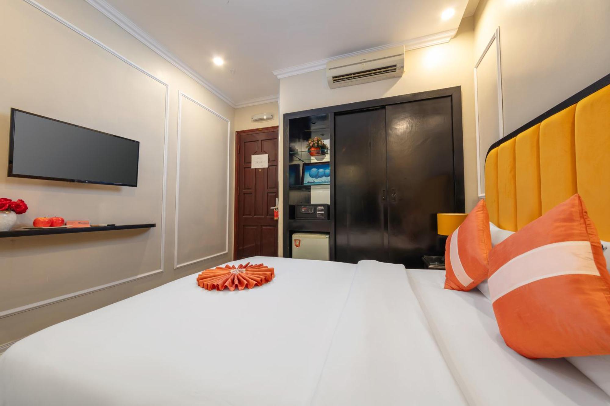 Omina Hanoi Hotel & Travel ภายนอก รูปภาพ