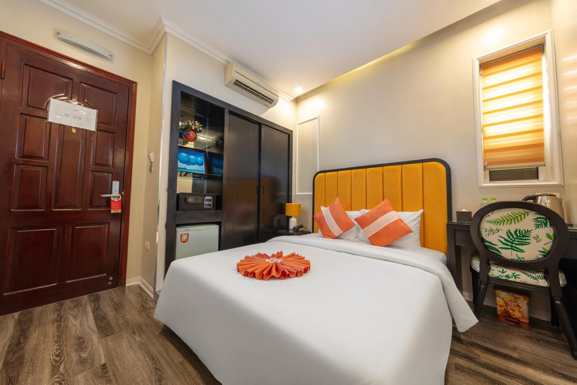 Omina Hanoi Hotel & Travel ภายนอก รูปภาพ
